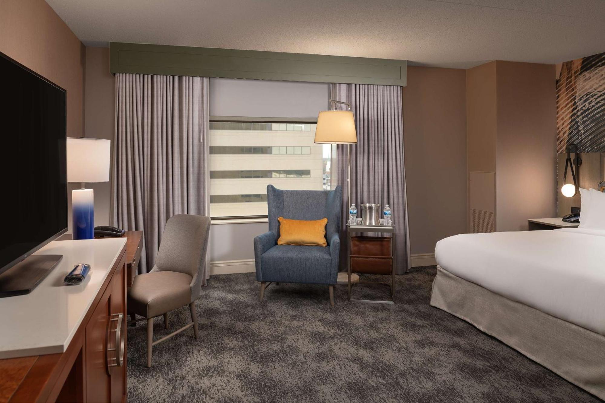 Hilton Lexington Downtown Hotell Exteriör bild